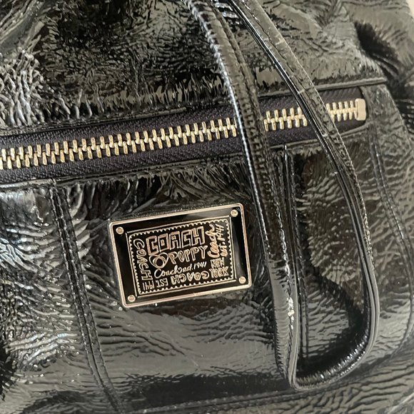 Coach black patent leather poppy mini bag - Picture 6 of 13